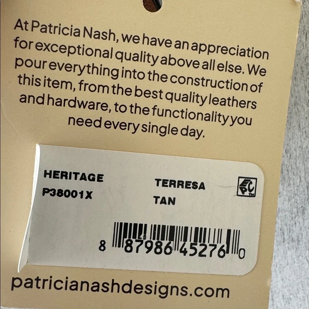 Patricia Nash Terresa Distressed Vitg Clutch Trifold Wallet Tan